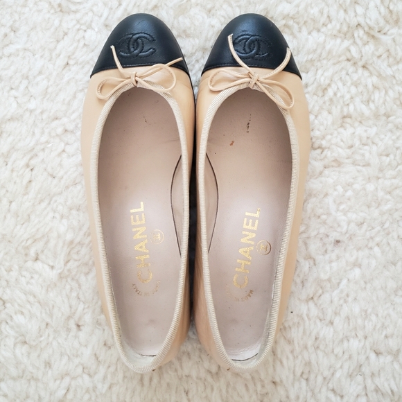 Chanel CC Cap-Toe Leather Ballet Flats
